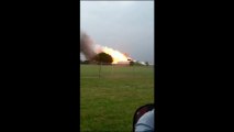 Veja o momento da explosão de fábrica no Texas, Estados Unidos