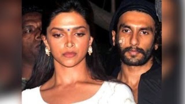 Deepika Padukone upset with Ranveer Singh's low waist LUNGI