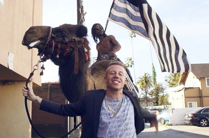 Macklemore Ryan Lewis Can T Hold Us Feat Ray Dalton Video Dailymotion