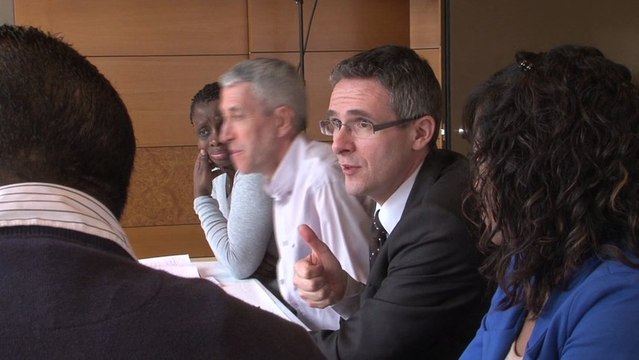 8 habitants de la Seine-Saint-Denis face à Stéphane Troussel