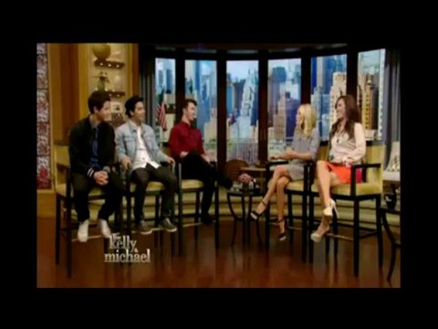 Jonas Brothers - Live With Kelly & Michael - Interview - april 18th, 2013