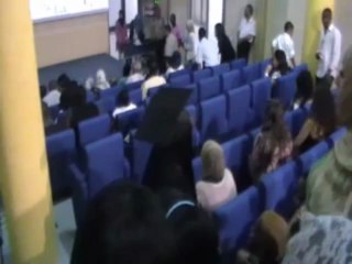 Séquence 4: cérémonie de fin d'études