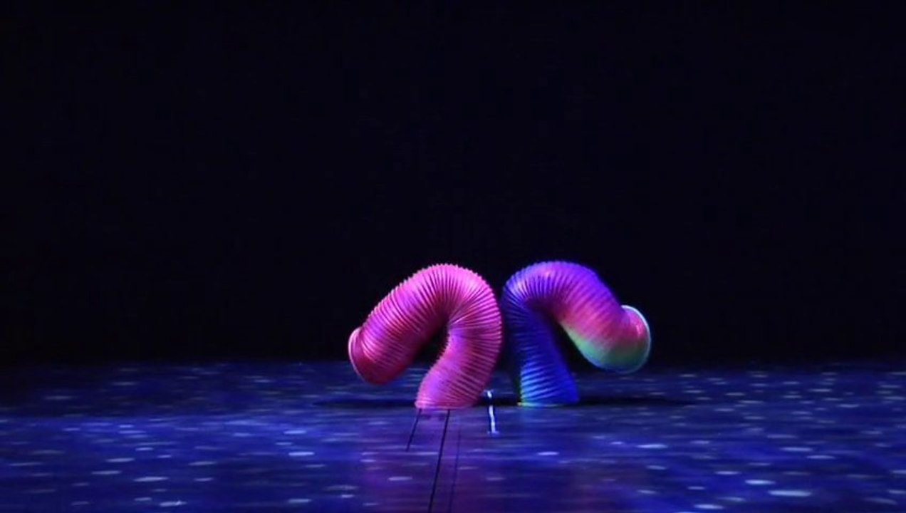 Main Slinky ~ Veniamin Shows