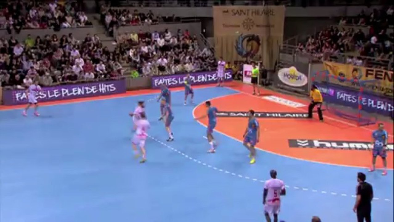 Le Chambérien Kevynn Nyokas inscrit un but incroyable de puissance depuis les 10m face à Toulouse