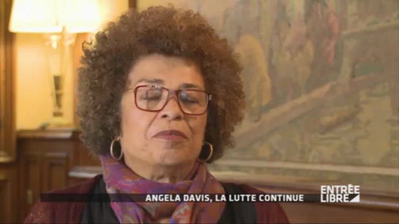 ANGELA DAVIS
