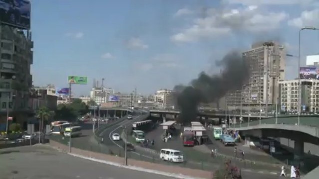 Egypt Islamists clash with opponents in Cairo