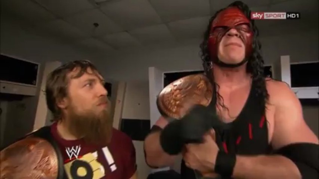 Team Hell No argue