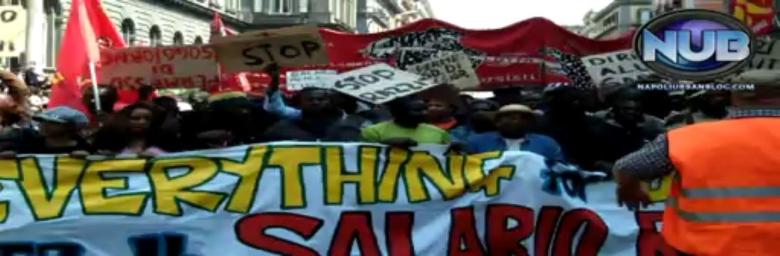 Napoli,precari e migranti contro la crisi