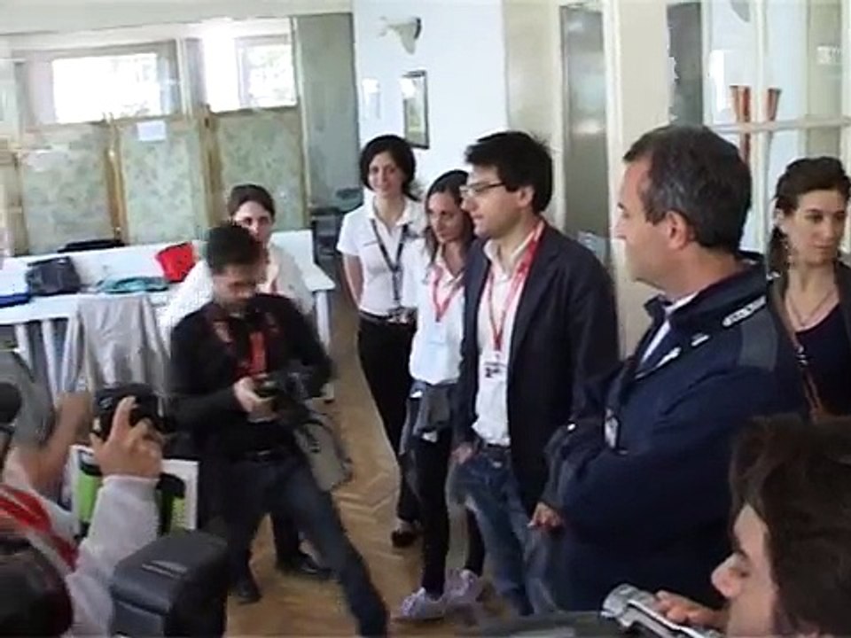 Napoli - America's cup, la visita di De Magistris (19.04.13)