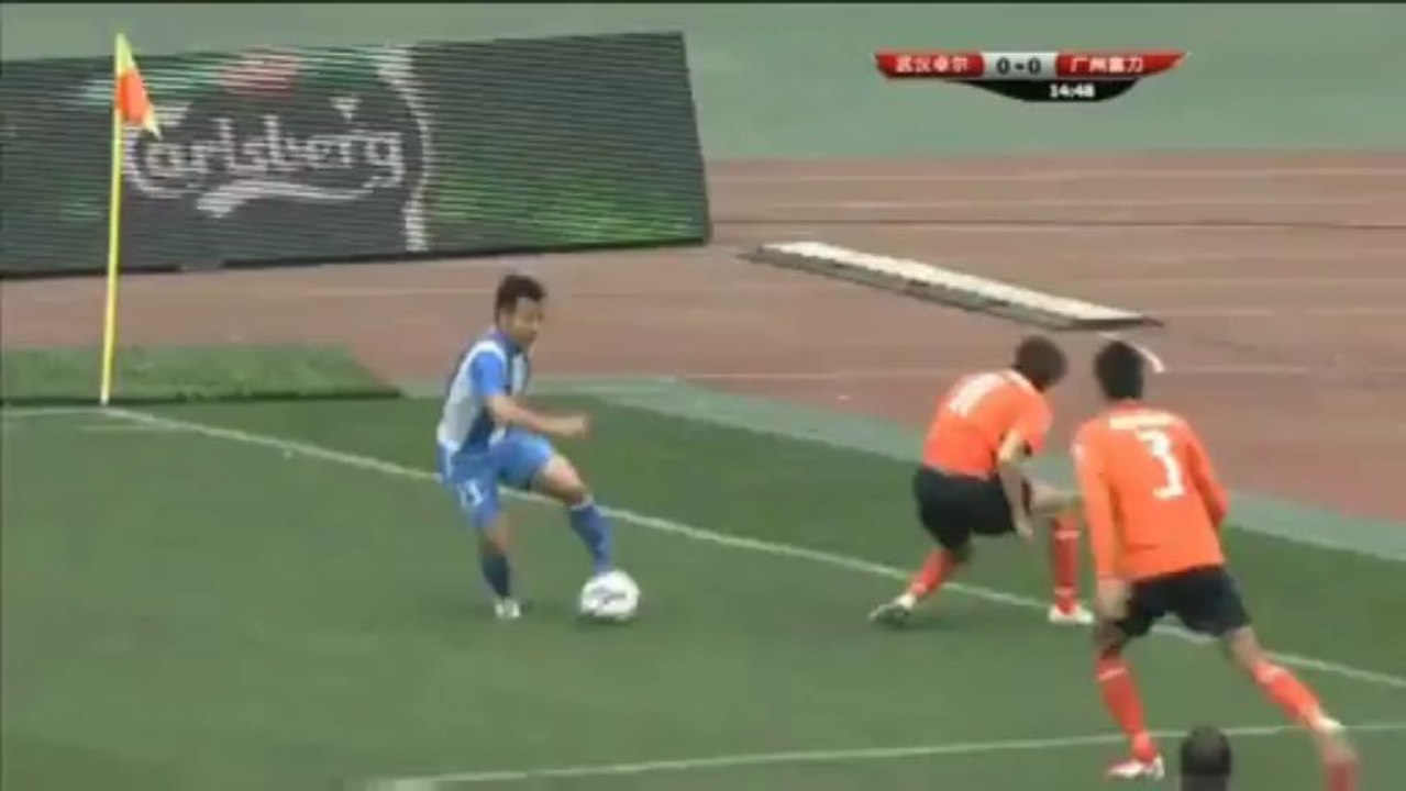 CSL: Brasilianisches Flair in China – Coelho mit der Hacke