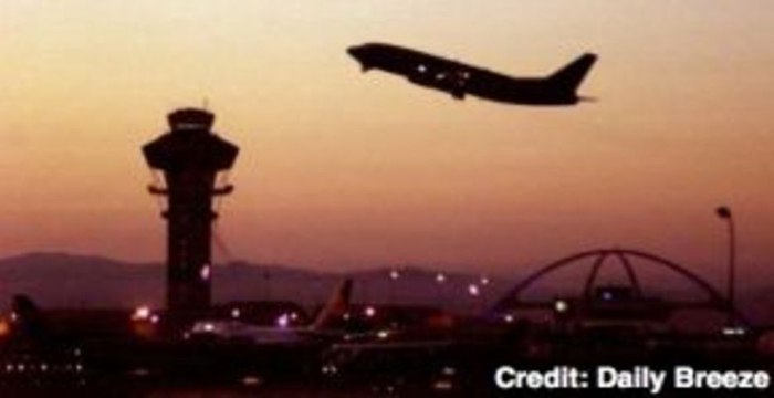 Airlines Sue FAA to Stop Air Traffic Controller Furloughs