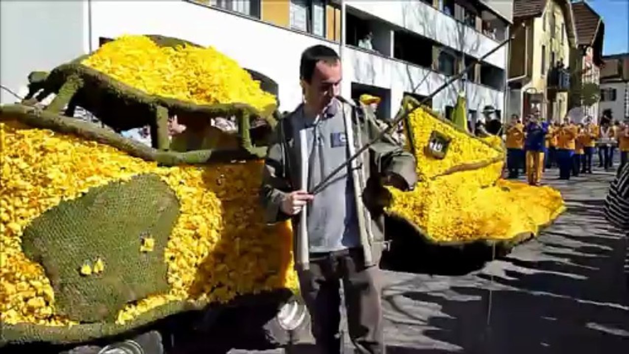 défilée des fanfares et majorettes a la féte des jonquilles a gerardmer 2013