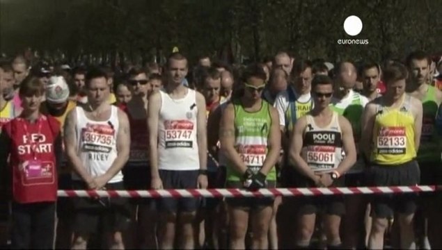 Marathon de Londres: Hommage aux victimes des attentats...