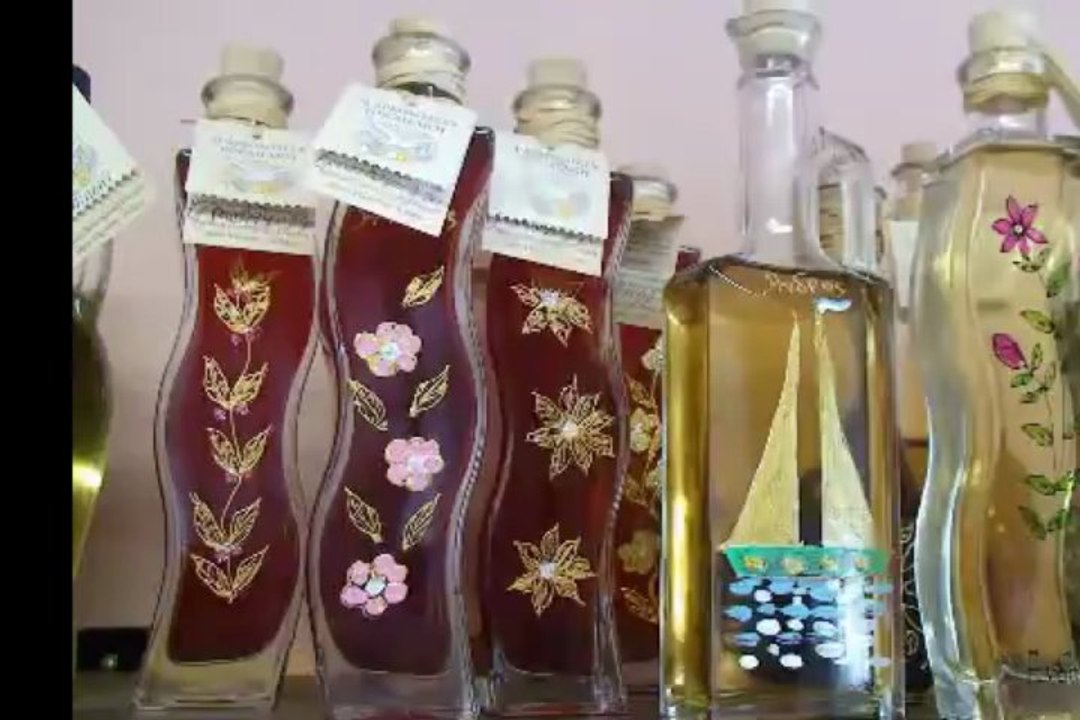 ANDROS ISLAND GREECE-BEAUTIFUL PLACES WITH GREEK FOLK MUSIC(WOMEN'S AGRICULTURAL COOPERATIVE ANDROS-BATSI)