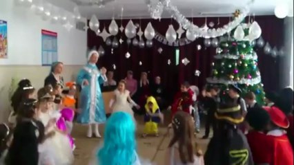 Новый год в подгот. группе Звёздочки Раздел 1