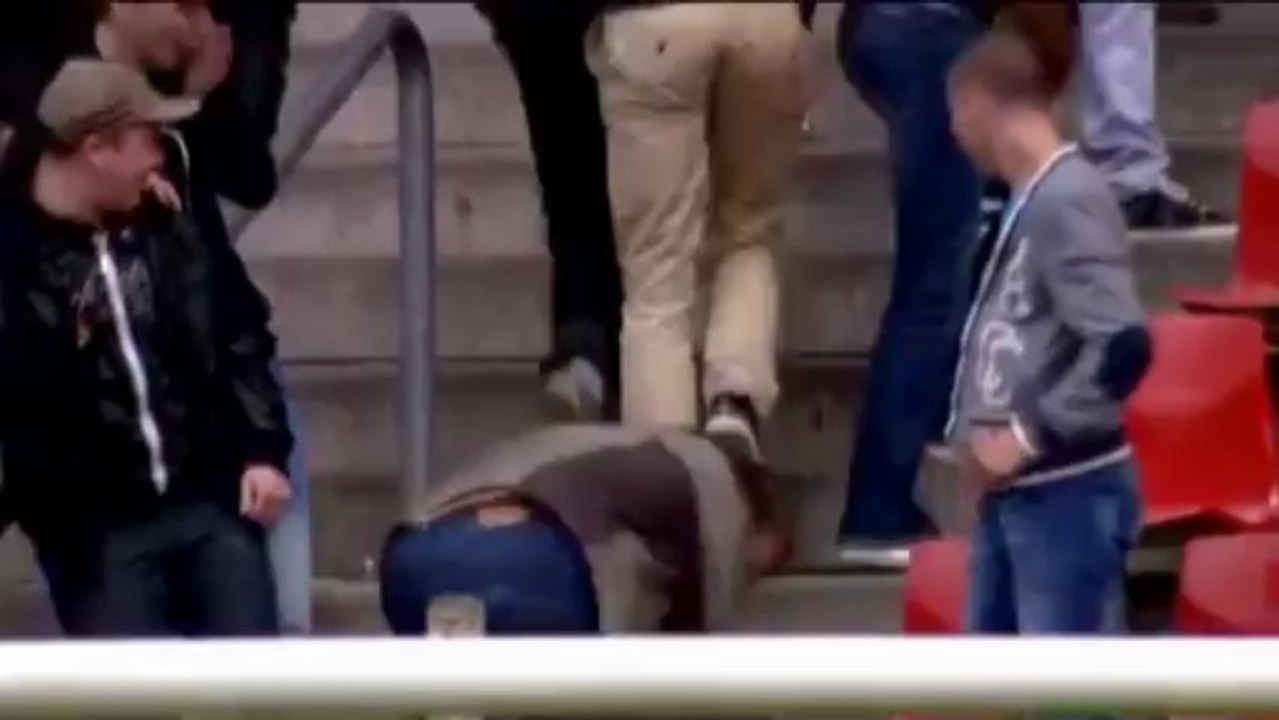 Das tat weh! Lurling mit Schmackes an den Hinterkopf