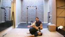 Yatarak Dizleri Çekme / Lying Knee Raise ~ bodytr.com