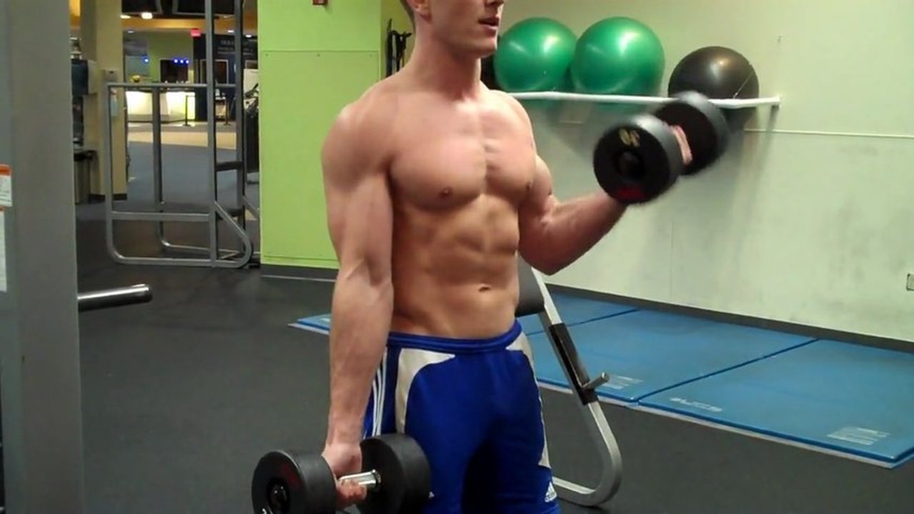 Ayakta Alternatif Dambıl Kaldırma / How To Alternating Dumbbell Curl ~ bodytr.com