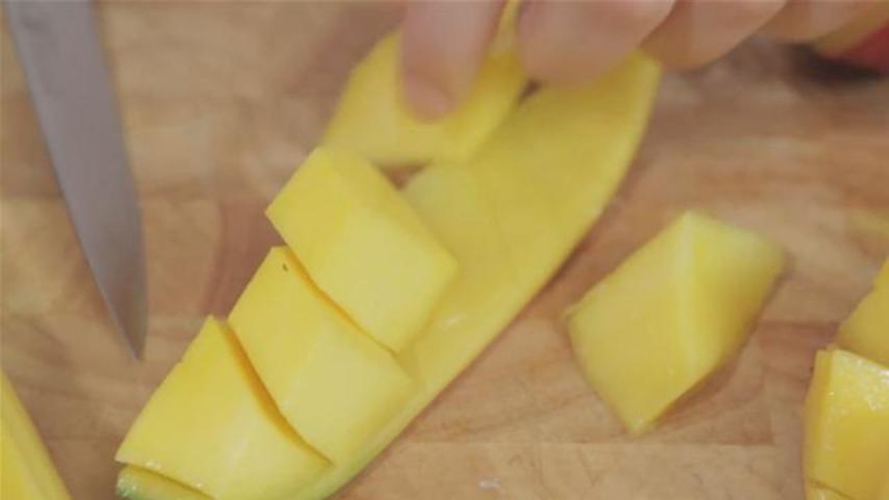 How To Cut A Mango