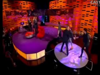 PARAMORE GRAHAM NORTON SHOW 'STILL INTO YOU'