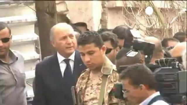 Fabius a Tripoli per l'attacco all'ambasciata francese