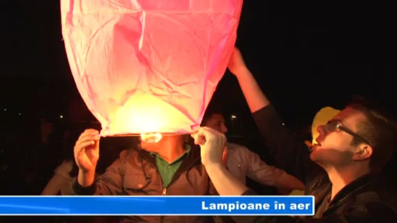 LAMPIOANE IN AER