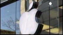 Apple. Calano gli utili per la prima volta in 10 anni