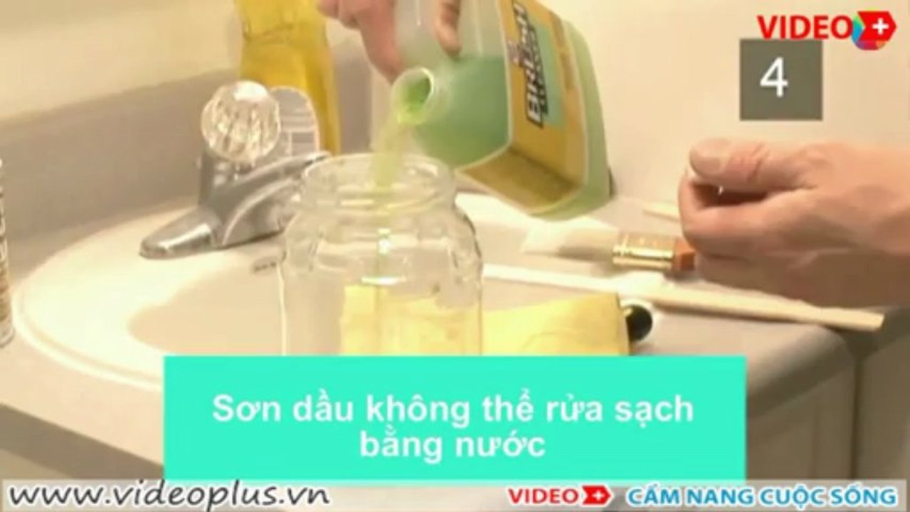 Cách rữa cọ và con lăn sơn