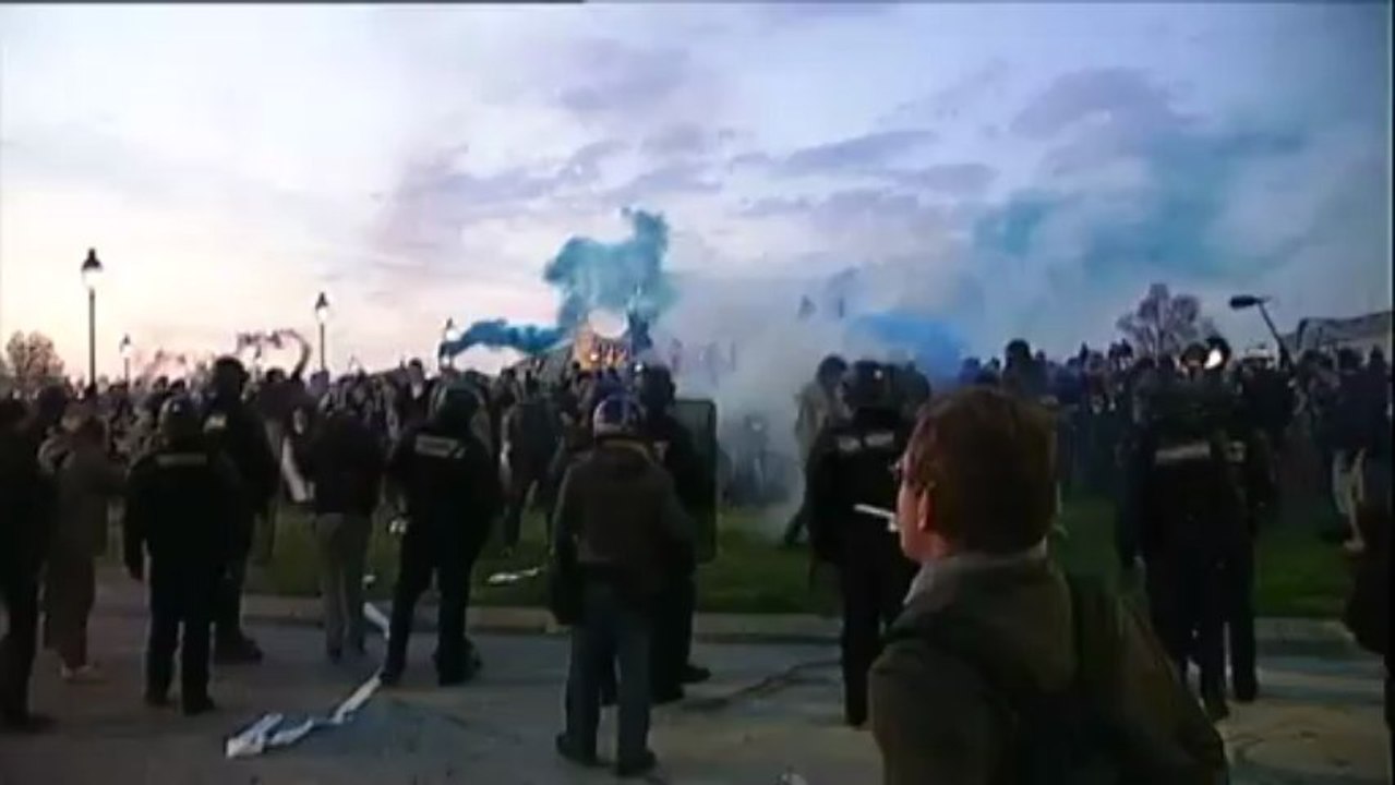 Face-à-face tendu à la fin de la Manif pour tous
