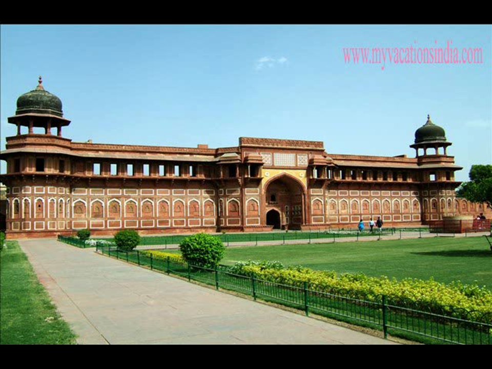 Get Summer Offers in Golden Triangle Vacation Packages