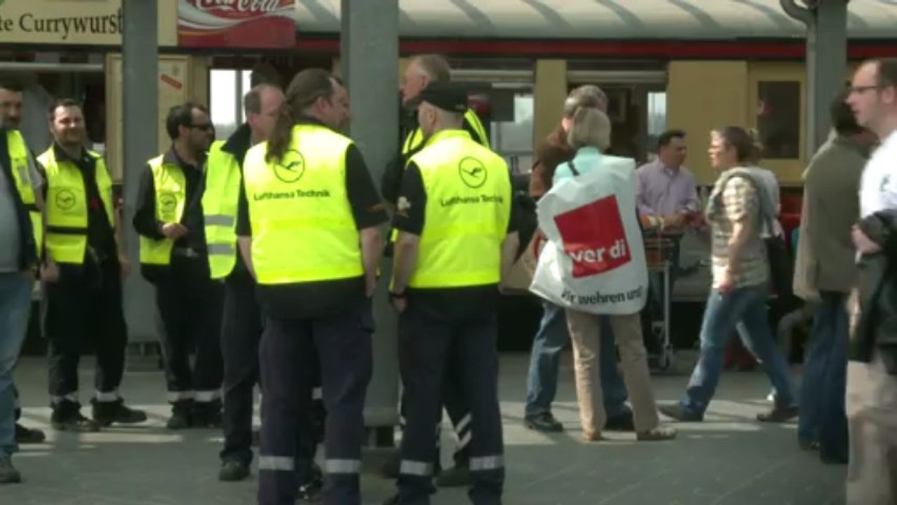Verdi-Warnstreik legt Lufthansa lahm