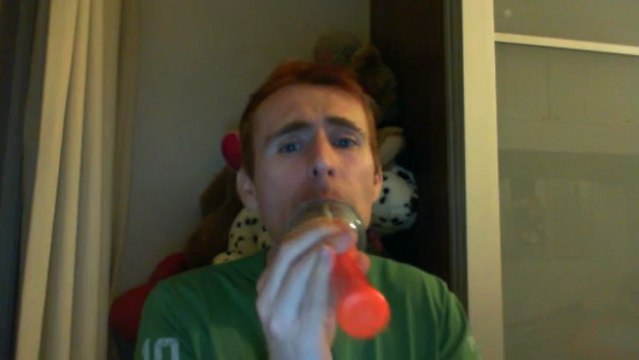 Wiwi égratigne 5 o'clock in the morning des Village People