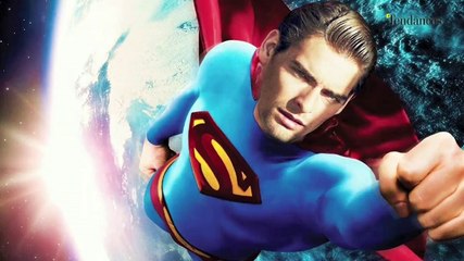 Camille Lacourt joue au mannequin