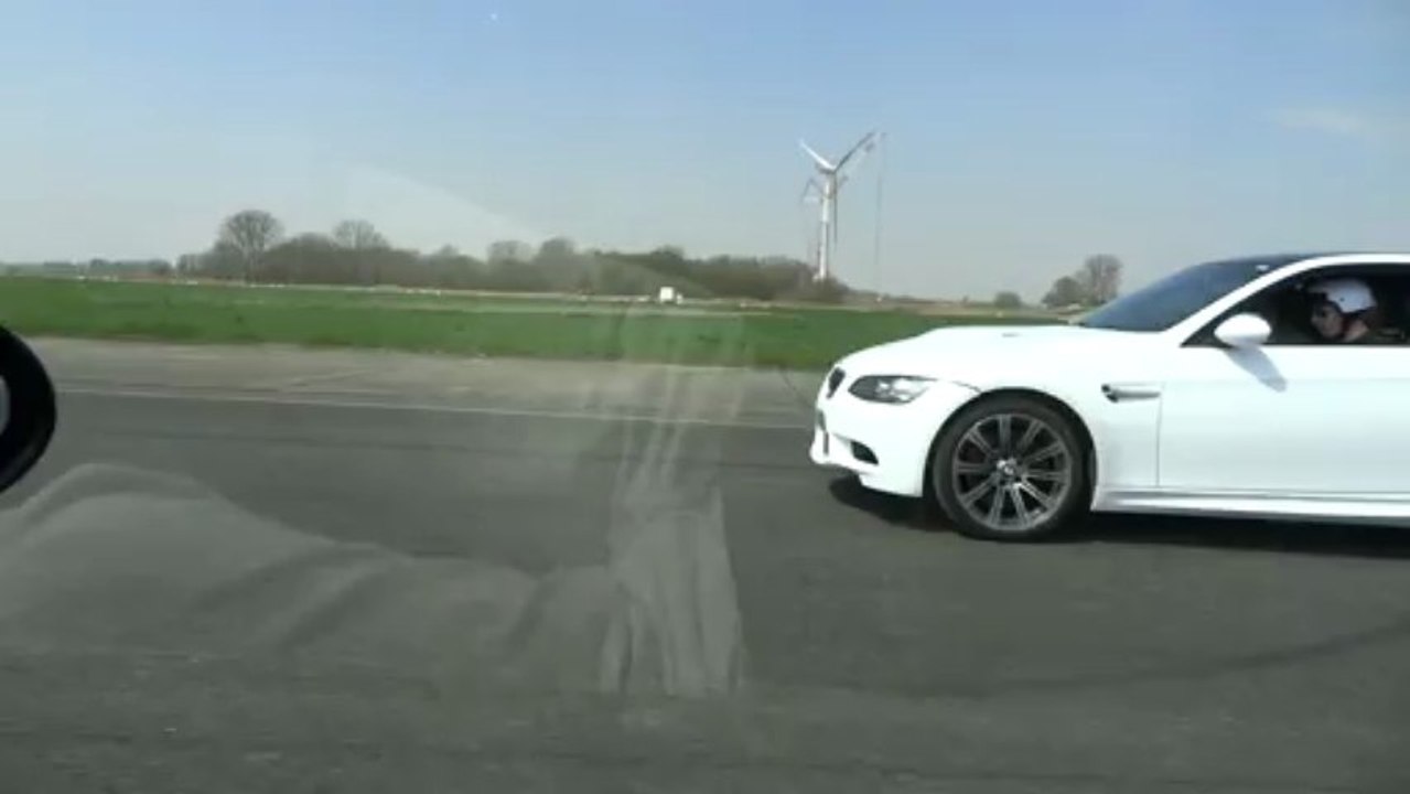 m3 v8 vs 997s cab