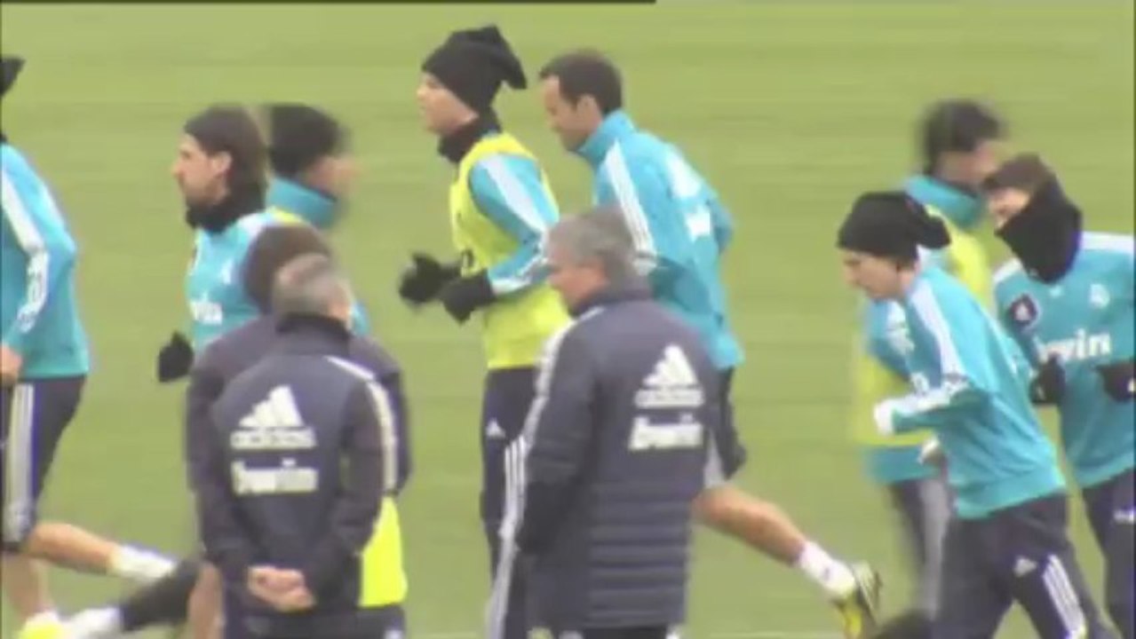 Geboren in Gelsenkirchen - Özil will beim Revierfeind glänzen