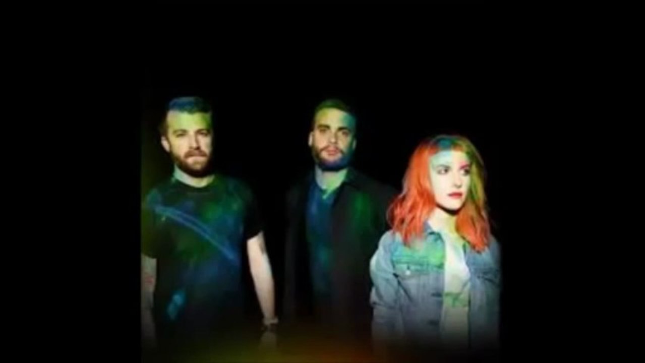 Paramore - Still into you