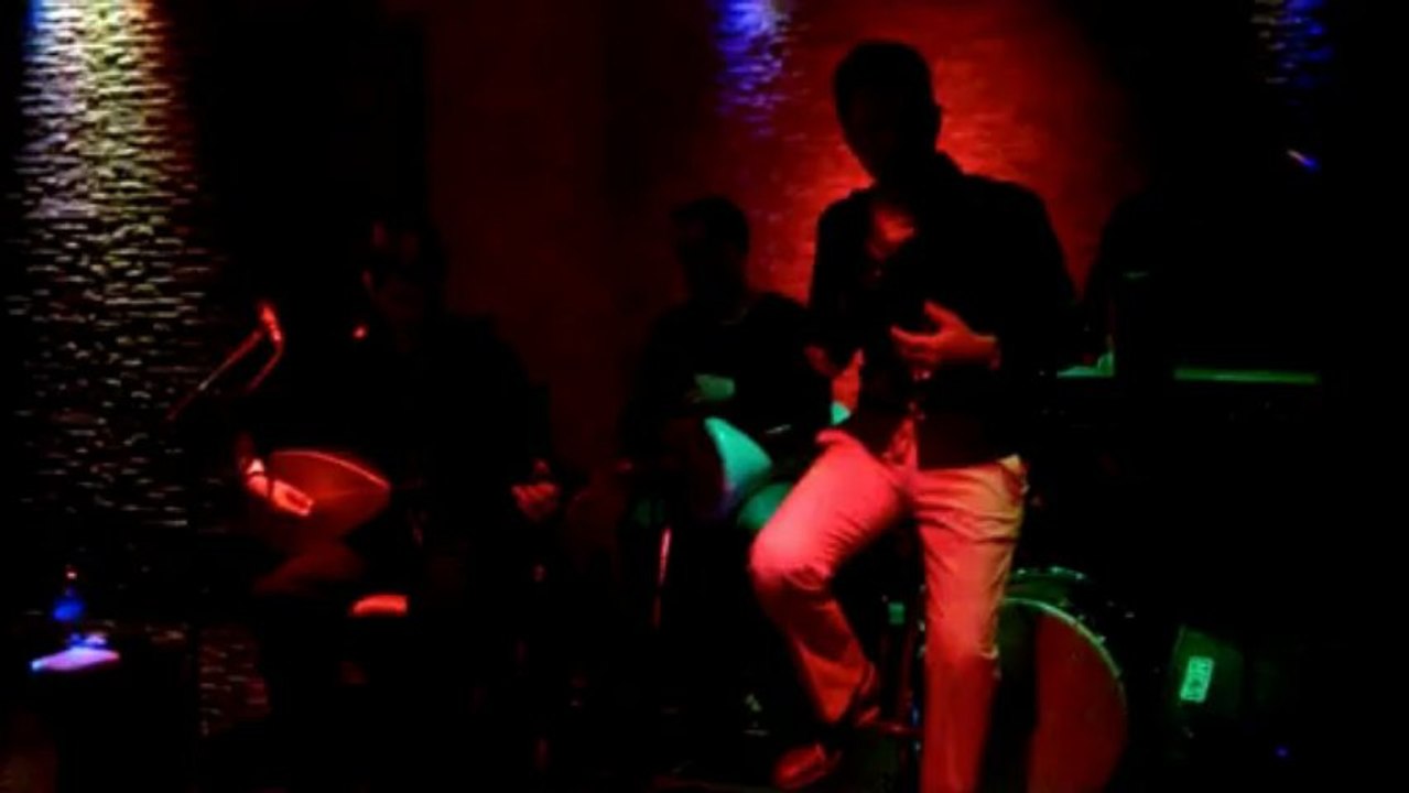 İHSAN TUNÇ & AŞK SANA BENZER