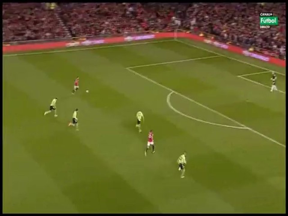 الهدف الثالث للمان يونيداد في مرمى أستون فيلا - روبين فان بيرسي