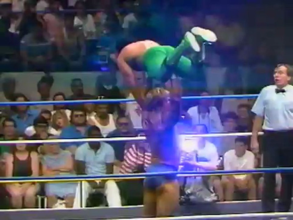 31. 89-07-23 Lex Luger vs. Ricky Steamboat (Great American Bash)