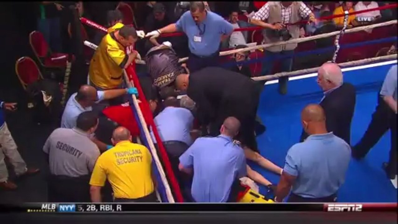 Javier Fortuna vs Miguel Zamudio 2013-04-19