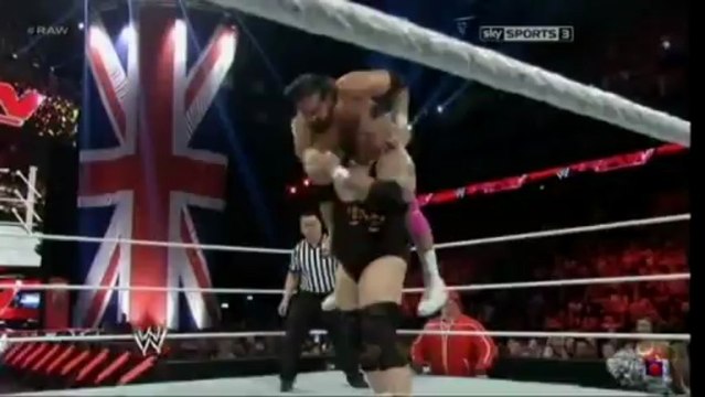 WWE4U.com عرض الرو الأخير مترجم بتاريخ 23.03.2013 الجزء 1