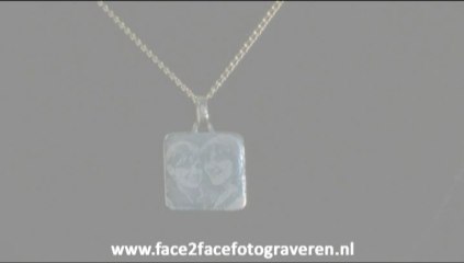 Gouden foto hanger 18k (vierkant)