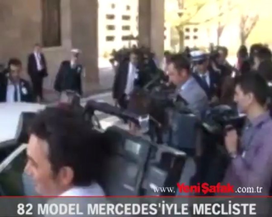 Bahçeli 82 model Mercedes'iyle Meclis'te