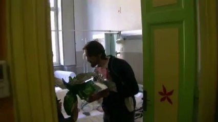 Le aquile portano le uova di Pasqua ai bambini del Policlinico