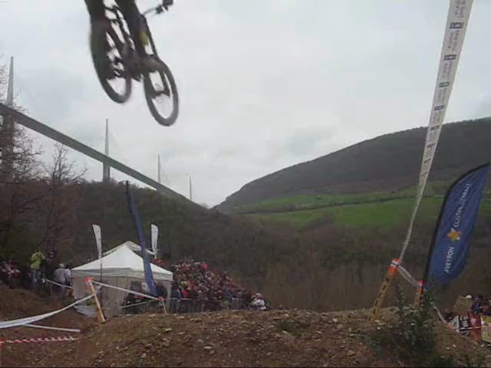 dh de millau 2013 + caméra embarquée avec Damien ARAGON