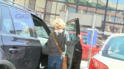 Eugenia M. de Irujo evita hablar de la boda de Fran