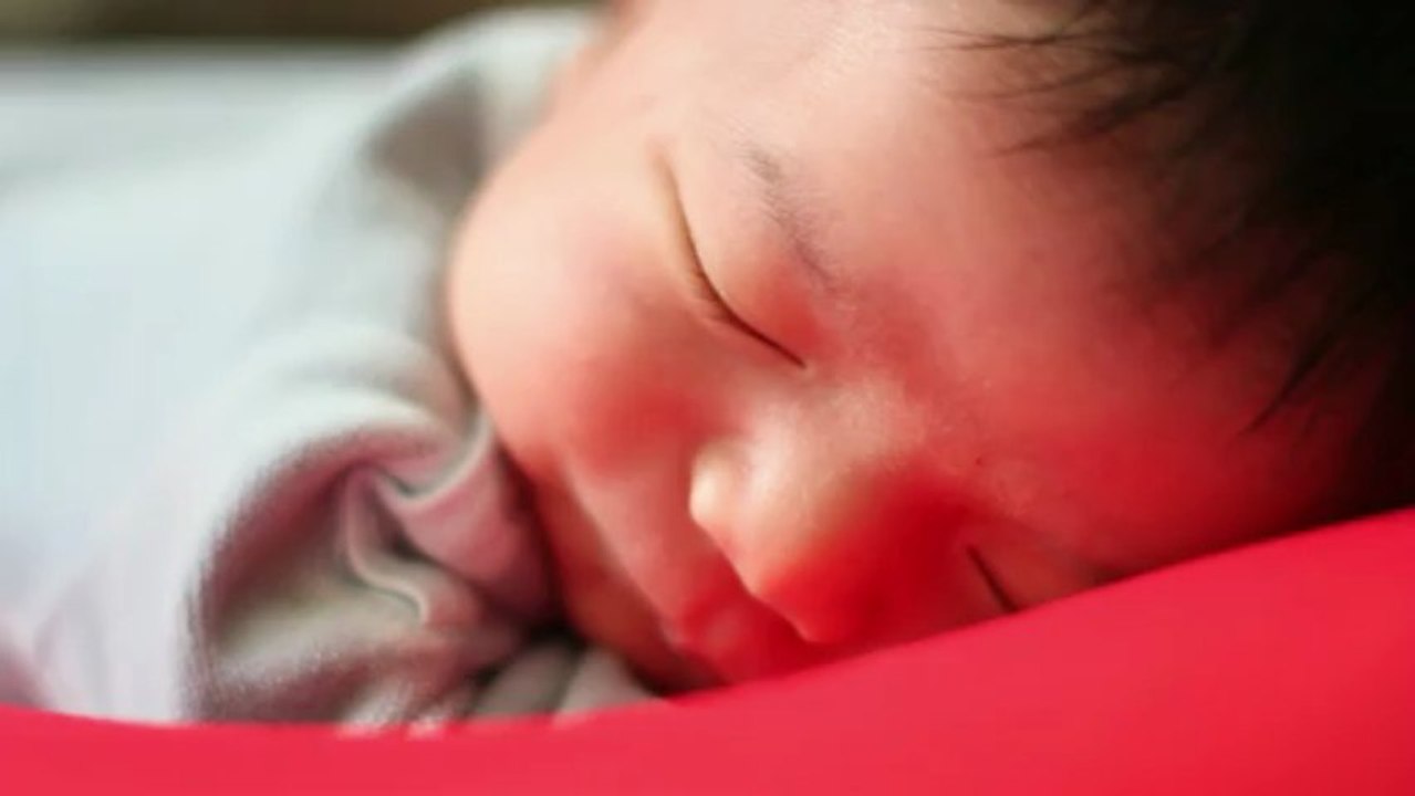 2011.08 - Flo a 1 mois