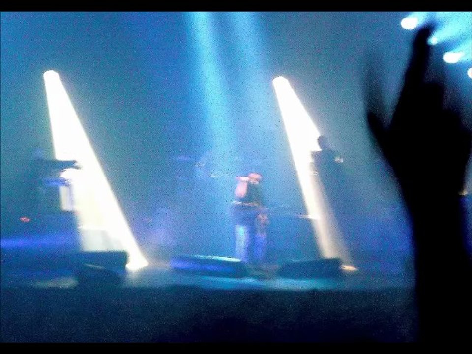 Damien Saez - Ma Petite Couturière - Anarchitectures 2 - Embrasons-nous - Concert du 19 avril 2013 - Zénith Paris -