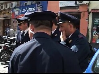 Napoli - Pregiudicato ucciso in piazza Sanità a colpi di pistola (28.04.13)