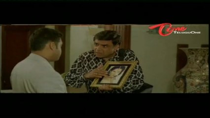 Hilarious Scene - Paresh Rawal Proposes To Rekha